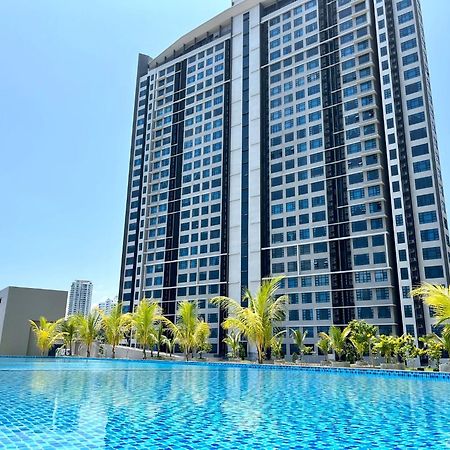 Jesselton Quay By Bunga Raya Homes Kota Kinabalu Exterior photo