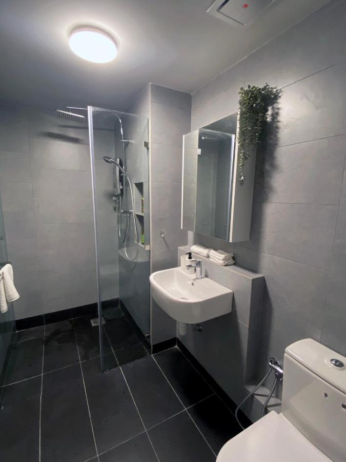Jesselton Quay By Bunga Raya Homes Kota Kinabalu Exterior photo